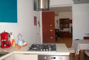 Rexer-Gela-Immobile-Ristrutturato-Centro-Storico-con-Garage-Cucina