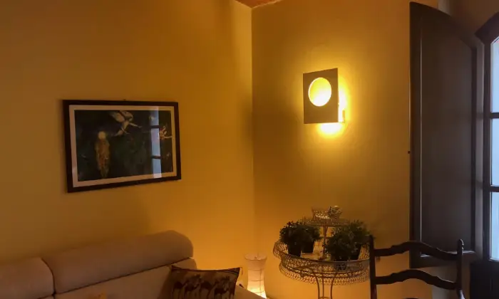 Rexer-Bucine-Casa-in-vendita-nel-romantico-borgo-di-Pietraviva-Salone