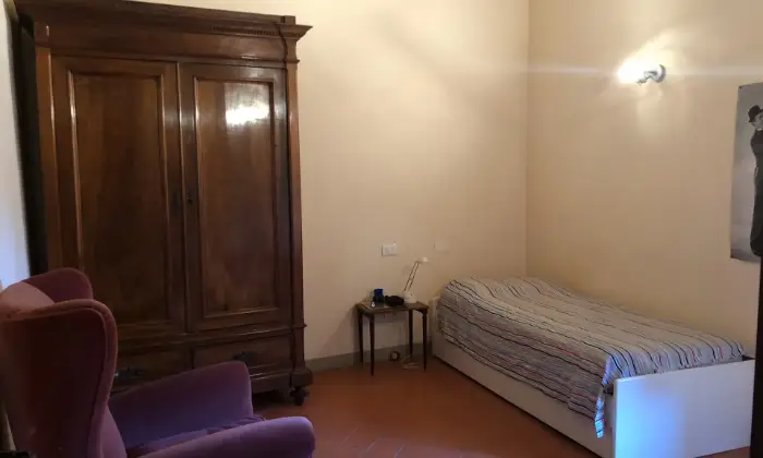 Rexer-Bucine-Casa-in-vendita-nel-romantico-borgo-di-Pietraviva-CameraDaLetto