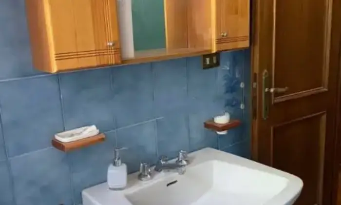 Rexer-Anticoli-Corrado-Trilocale-via-Vincenzo-Carboni-ad-Anticoli-Corrado-Bagno