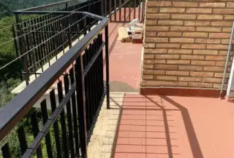 Rexer-Anticoli-Corrado-Trilocale-via-Vincenzo-Carboni-ad-Anticoli-Corrado-Giardino