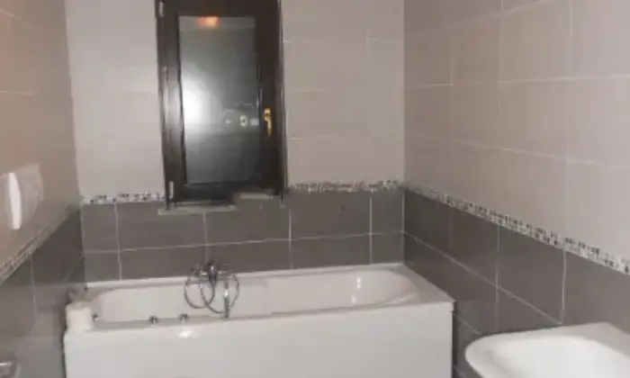 Rexer-Macerata-Campania-Villa-unifamiliare-in-vendita-a-Macerata-Campania-CE-Bagno