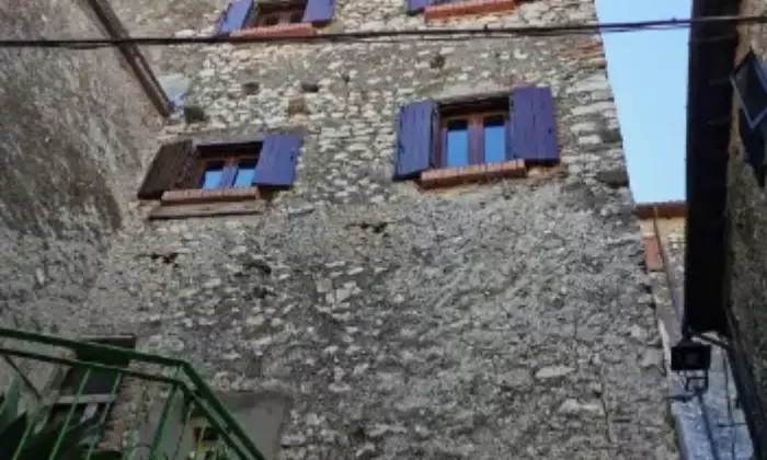 Rexer-Gavignano-Trilocale-in-vendita-in-via-Cesare-Battisti-Gavignano-Terrazzo