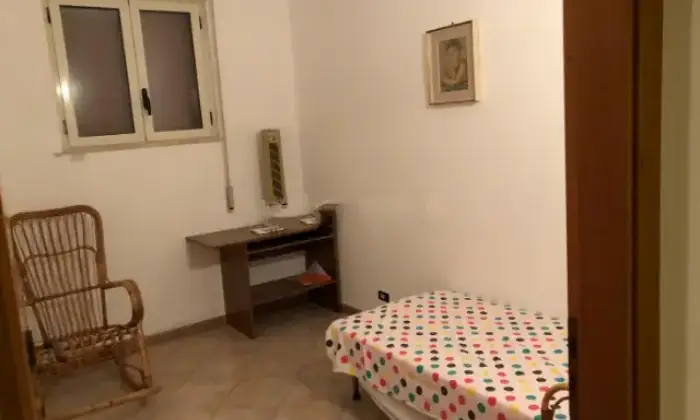 Rexer-Torre-Orsaia-Quadrilocale-in-vendita-in-largo-San-Leonzio-CameraDaLetto