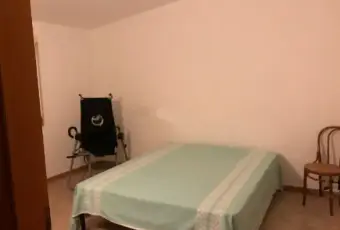 Rexer-Torre-Orsaia-Quadrilocale-in-vendita-in-largo-San-Leonzio-CameraDaLetto
