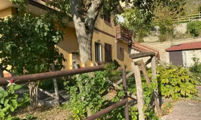 Rexer-Tagliacozzo-Appartamento-in-Strada-Comunale-per-Gallo-Tagliacozzo-Giardino