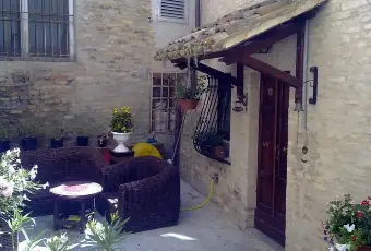 Rexer-Fermo-Casa-con-ingresso-indipendente-in-Via-delle-Scalette-Fermo-Terrazzo