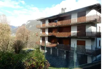 Rexer-Cremeno-Vendesi-appartamento-in-via-Tonalli-di-Sotto-a-Cremeno-Terrazzo