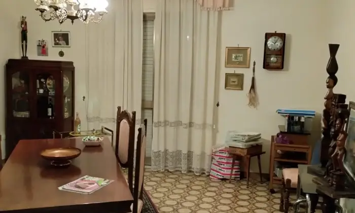 Rexer-Nola-Appartamento-in-vendita-in-via-A-Boccio-a-Nola-Salone