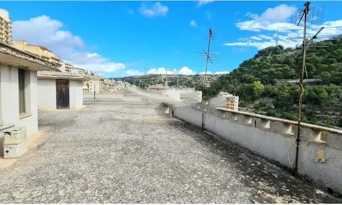 Rexer-Modica-Vendesi-appartamento-in-via-Nuova-SantAntonio-a-Modica-Terrazzo