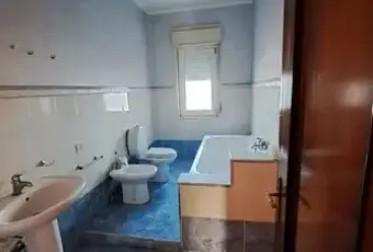 Rexer-Melilli-Appartamento-e-garage-MELILLI-SR-Bagno