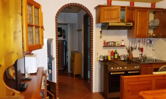 Rexer-Cismon-del-Grappa-Vendesi-appartamento-in-via-Cima-Scala-Cismon-del-Grappa-Vicenza-Cucina