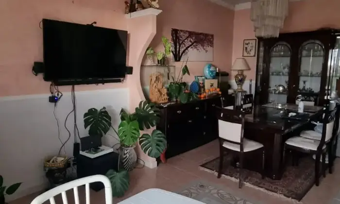 Rexer-Caltagirone-Vendesi-appartamento-a-Caltagirone-Salone