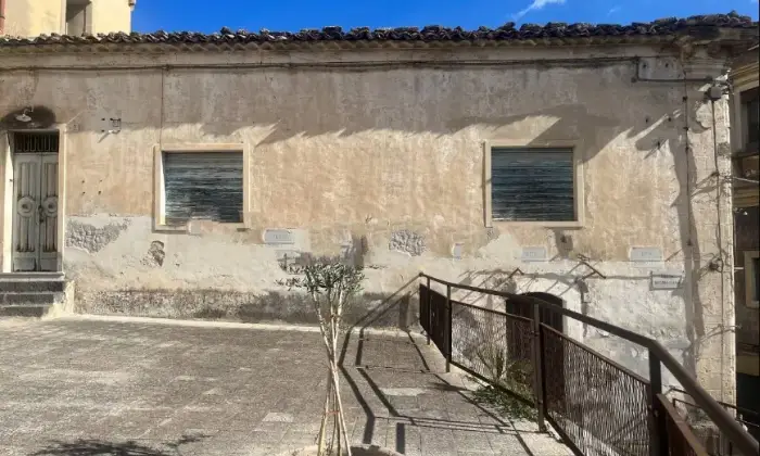 Rexer-Lentini-Appartamento-piazza-Regina-Elena-Lentini-Giardino