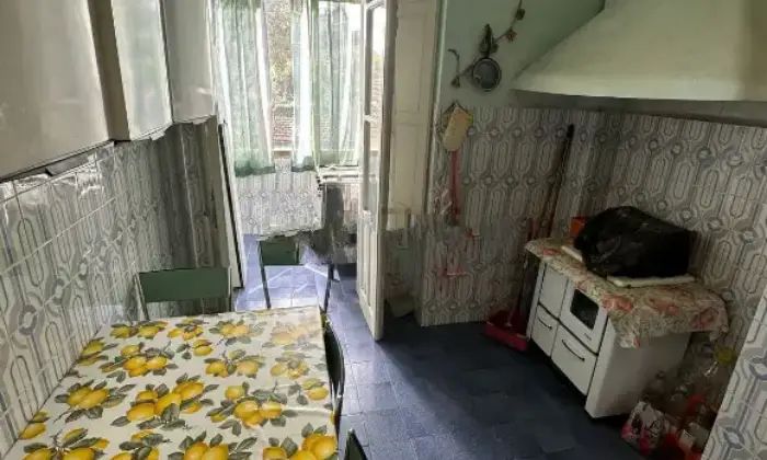 Rexer-San-Casciano-dei-Bagni-Quadrilocale-in-vendita-in-piazza-Risorgimento-Altro