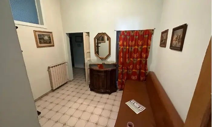 Rexer-San-Casciano-dei-Bagni-Quadrilocale-in-vendita-in-piazza-Risorgimento-Altro