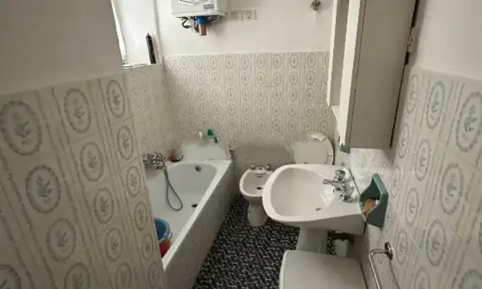 Rexer-San-Casciano-dei-Bagni-Quadrilocale-in-vendita-in-piazza-Risorgimento-Bagno
