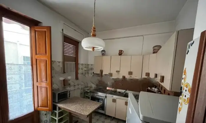 Rexer-Niscemi-Intero-stabile-in-vendita-nel-centro-storico-di-Niscemi-CL-Cucina