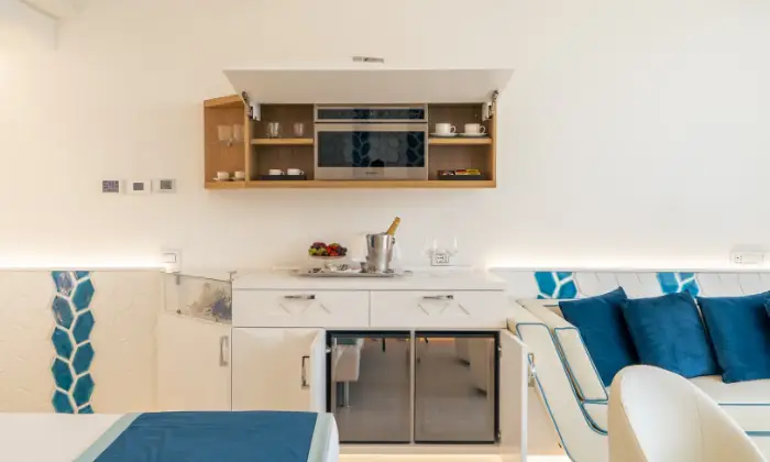 Rexer-Quartu-SantElena-CAMERA-FRONTE-MARE-POETTO-Cucina
