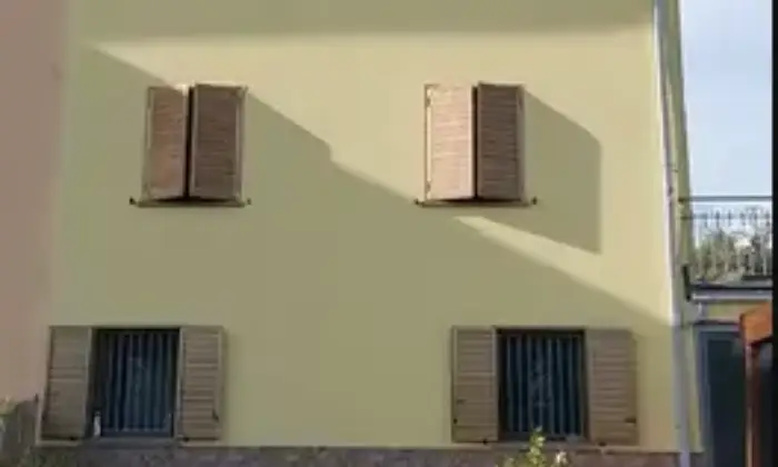 Rexer-Montese-Porzione-di-casa-indipendente-a-Maserno-Giardino
