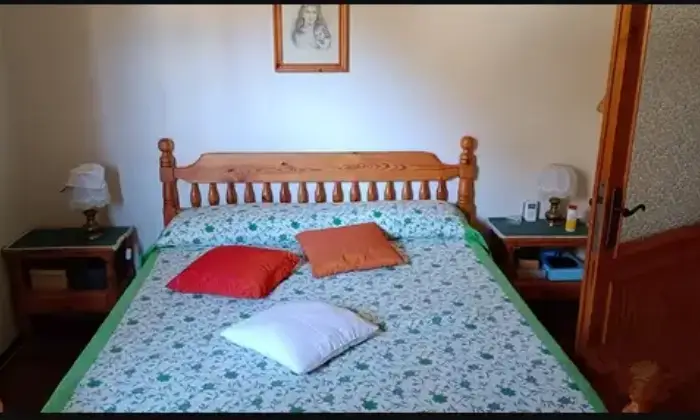Rexer-Serina-Vendesi-appartamento-a-SERINA-BG-CameraDaLetto