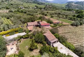 Rexer-Castiglione-di-Sicilia-Vendesi-rustico-in-SPi-a-Castiglione-di-Sicilia-Terrazzo