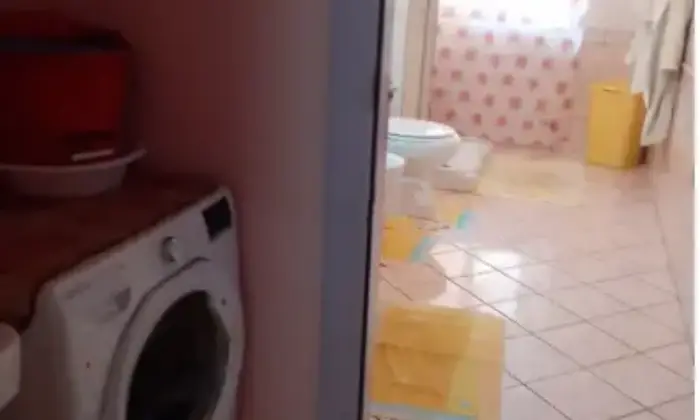Rexer-Francofonte-Quadrilocale-in-vendita-in-via-Carlo-Cattaneo-a-Francofonte-Bagno