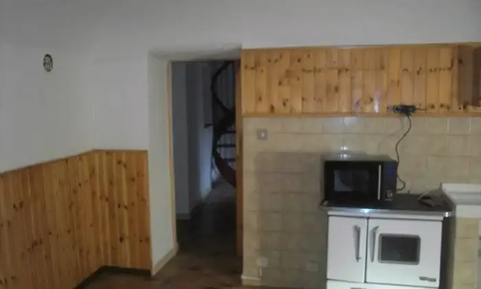 Rexer-Valle-San-Nicolao-Casa-in-vendita-a-Valle-San-Nicolao-Cucina
