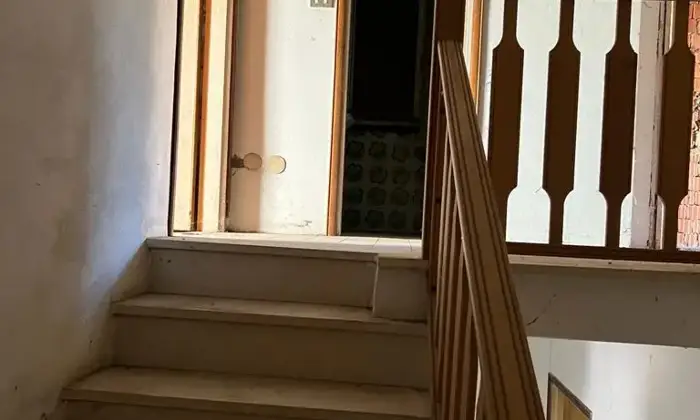 Rexer-ALTA-VAL-TIDONE-ALLO-STATO-RUSTICO-CASA-DA-COMPLETARE-E-RISTRUTTURARE-con-giardino-e-garage-a-CAMINATA-fraz-di-ALTA-VAL-TIDONE-PC-ALTRO