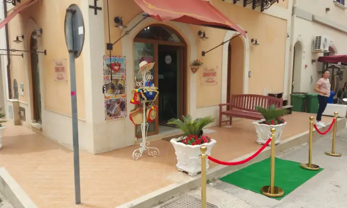 Rexer-Lampedusa-e-Linosa-Bel-locale-commerciale-Altro