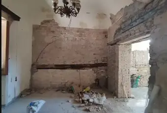 Rexer-Loreto-Aprutino-Affascinante-Palazzetto-Storico-del-Altro