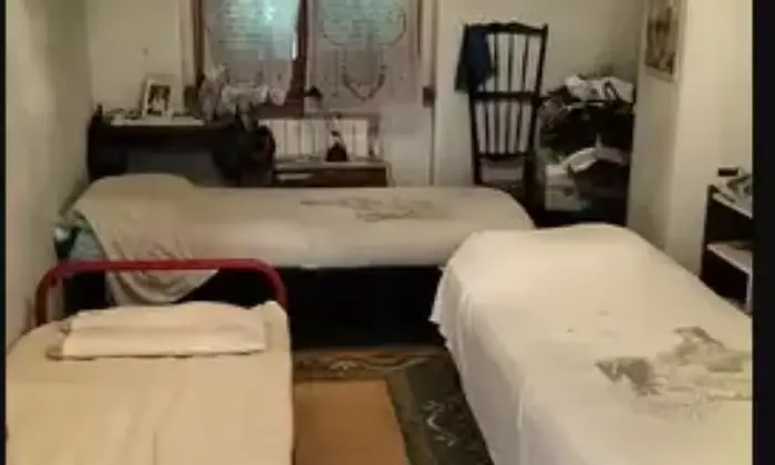 Rexer-Bergolo-Villa-unifamiliare-in-vendita-in-localit-Burone-a-Bergolo-CameraDaLetto