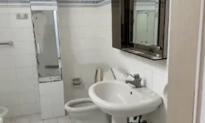 Rexer-Pachino-Casa-indipendente-in-vendita-in-via-Michelangelo-Buonarroti-Bagno