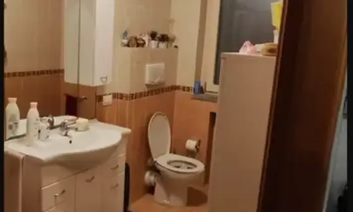 Rexer-Borgo-San-Lorenzo-Vendesi-villetta-a-schiera-in-Ronta-nel-Mugello-Bagno