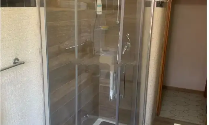 Rexer-Adrano-Vendesi-appartamento-in-Madonna-delle-Grazie-a-Adrano-Bagno