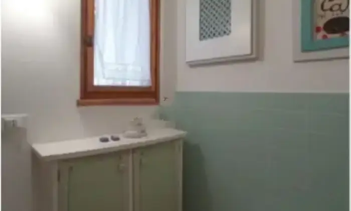 Rexer-Bibbiena-Monolocale-in-vendita-in-via-XX-settembre-Bagno