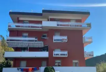 Rexer-Aulla-Quadrilocale-in-vendita-in-piazza-Ferruccio-Parri-Giardino