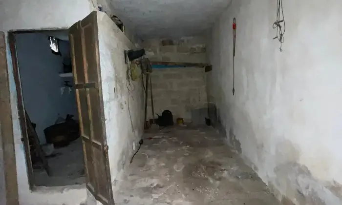 Rexer-Salve-Casa-indipendente-su-due-piani-a-Salve-Garage