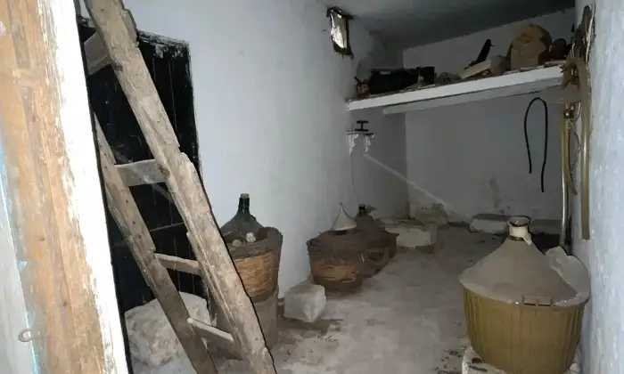 Rexer-Salve-Casa-indipendente-su-due-piani-a-Salve-Cantina