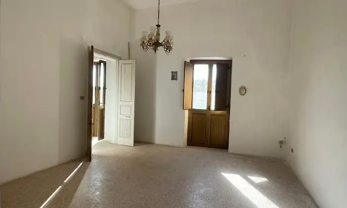 Rexer-Salve-Casa-indipendente-su-due-piani-a-Salve-CameraDaLetto