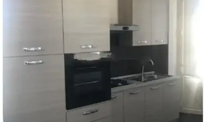 Rexer-Valguarnera-Caropepe-Trilocale-in-vendita-in-via-SantElena-Cucina