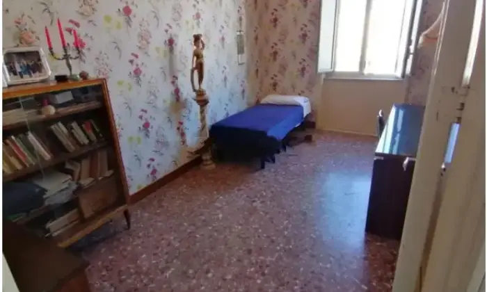 Rexer-Valguarnera-Caropepe-Trilocale-in-vendita-in-via-SantElena-Altro