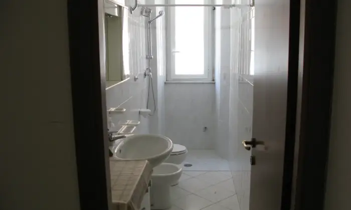 Rexer-Roma-PINETA-SACCHETTI-BOCCEA-TORREVECCHIA-UNIVERSITA-GEMELLI-UNIVERSITA-LUMSA-Bagno