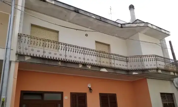 Rexer-Castri-di-Lecce-Appartamento-al-piano-a-Castri-di-Lecce-LE-PARZIALMENTE-RISTRUTTURATO-Altro