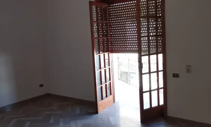 Rexer-Castri-di-Lecce-Appartamento-al-piano-a-Castri-di-Lecce-LE-PARZIALMENTE-RISTRUTTURATO-Altro