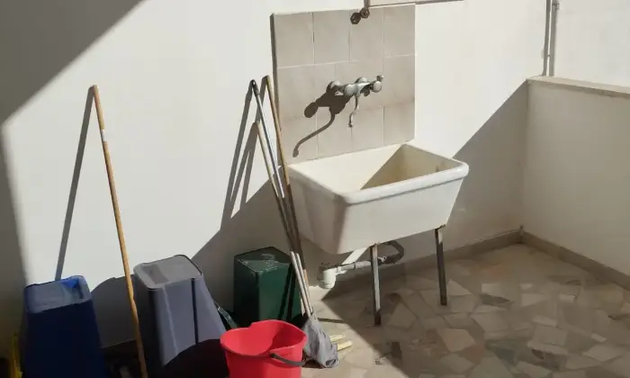 Rexer-Castri-di-Lecce-Appartamento-al-piano-a-Castri-di-Lecce-LE-PARZIALMENTE-RISTRUTTURATO-Altro