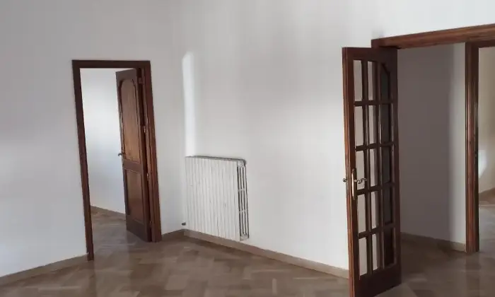 Rexer-Castri-di-Lecce-Appartamento-al-piano-a-Castri-di-Lecce-LE-PARZIALMENTE-RISTRUTTURATO-Altro