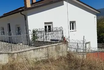 Rexer-Fossa-Porzione-di-bifamiliare-appena-ristrutturata-Giardino