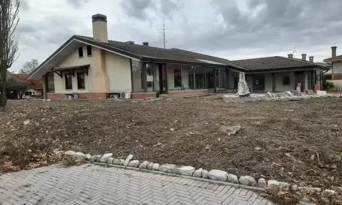 Rexer-Rivignano-Teor-Villa-indipendente-a-Rivignano-Teor-UD-Garage