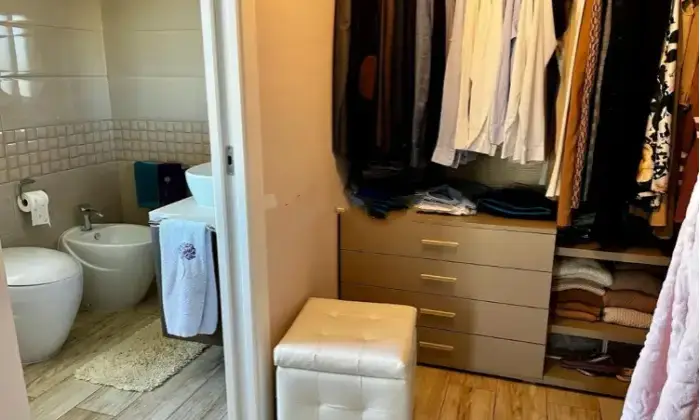Rexer-Altavilla-Milicia-Villa-in-vendita-in-via-Portella-Scirocco-Bagno